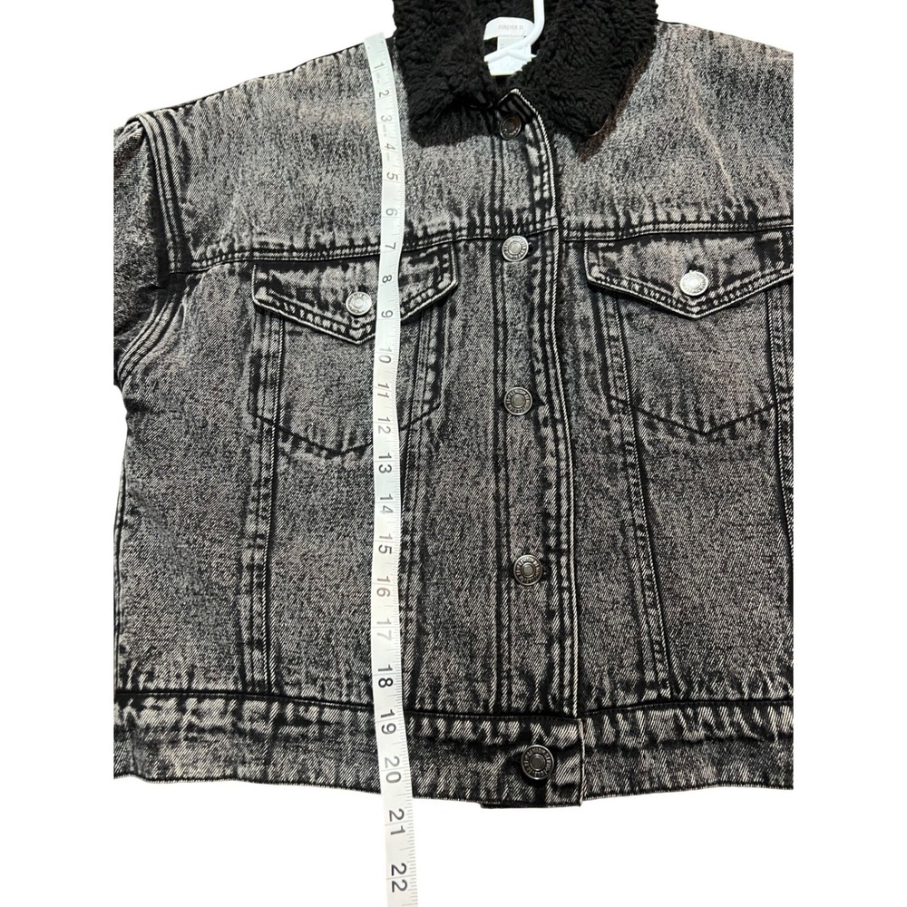 Forever 21 Womens Black Acid Wash Sherpa Lined Denim Trucker Jacket‎ Small S - Picture 5 of 10